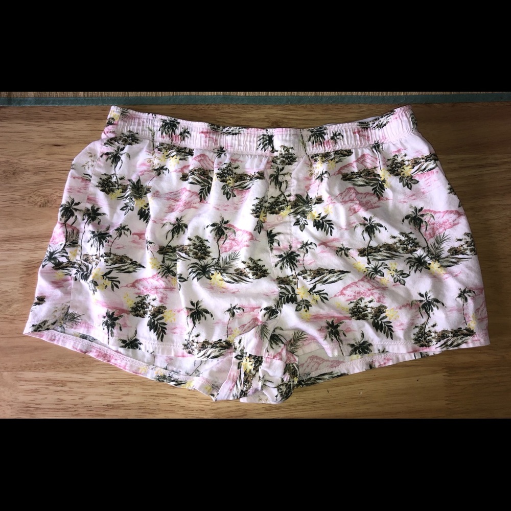 VS PINK sleep boxer